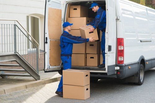 Moving truck and house move planning in Catford
